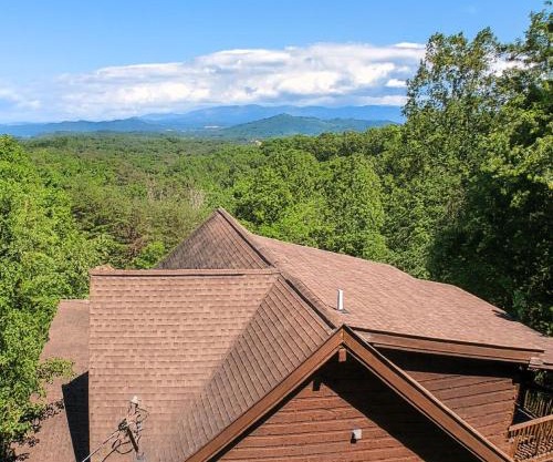 Mountain Paradise Mountain Views, Hot Tub & Free Attraction Tickets