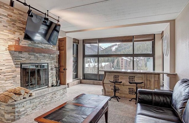 Mountain Plaza 2 Bedroom Condo #403 by RedAwning