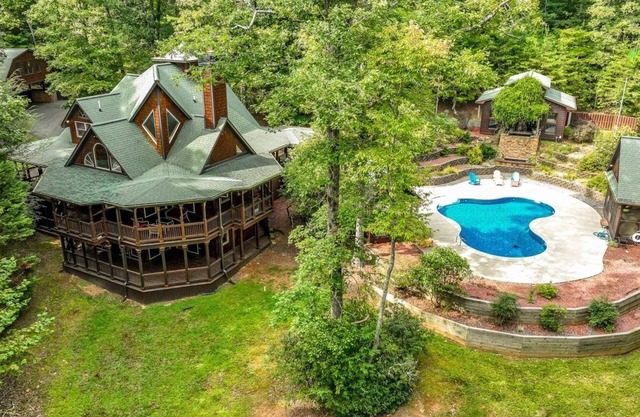 Mountain Pooladise | Blue Ridge, Ga