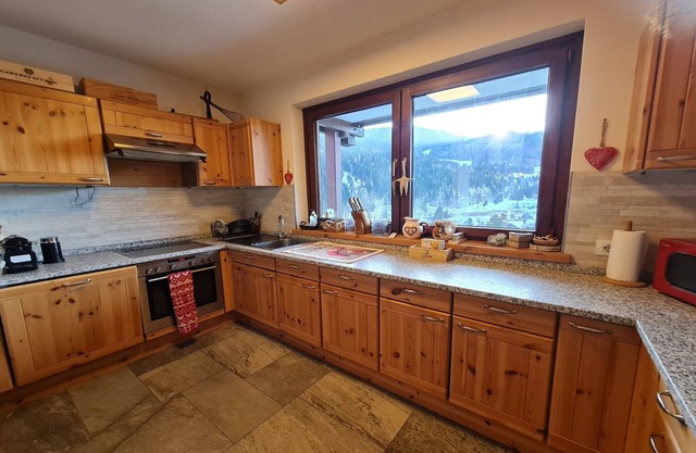 Mountain-view apartment in Bad Kleinkirchheim