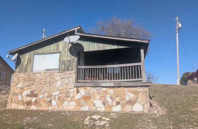 Mountain View 2 Bed Cabin