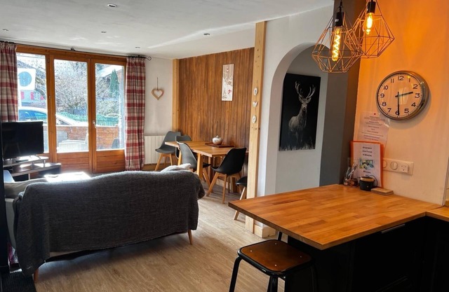 Mountain View Cozy Apartment in Morzine