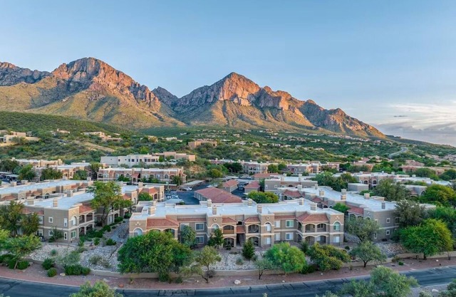 Mountain views await in this newly renovated condo in Oro Valley