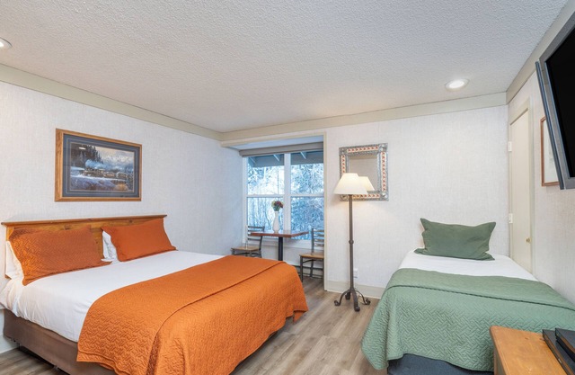 Mountainside Inn Room With Kitchenette