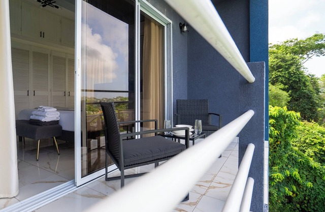 MountainView Scotty King Bed A/C WiFi Suite