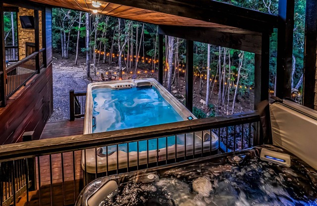 Mtn. Views/Pool Spa/Direct ATV Trails/Pool Table!