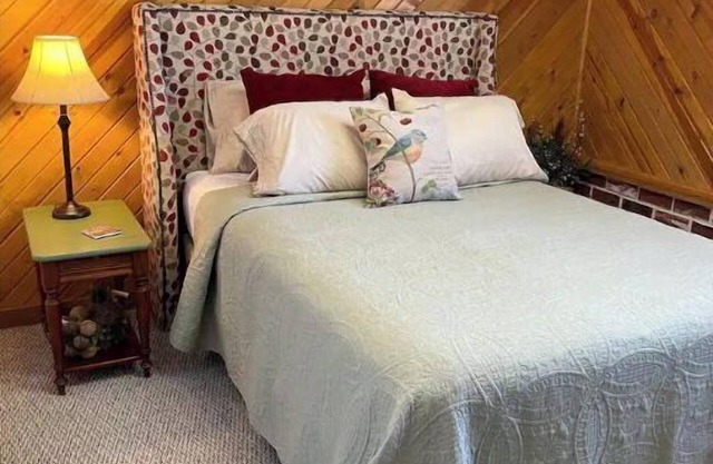 Mulholland Garden Apartment