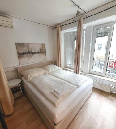 Munich Premium Guesthouse-2