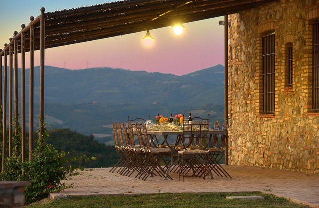 My Rental Homes - Villa Bibbiona with pool and views of the surrounding nature
