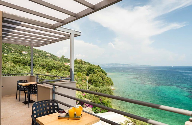 My Rental Homes - Villa Eftychia just a few steps from the beach of Glyfa.