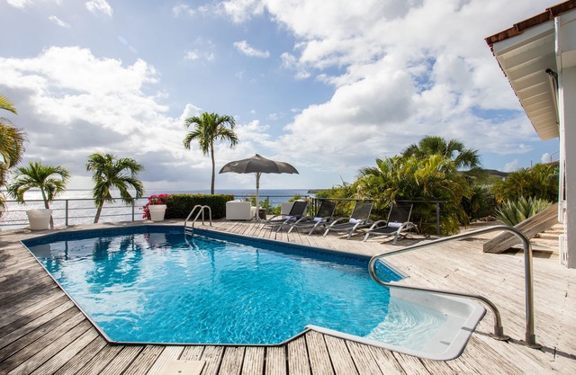 My Sunny Place; private villa with gorgeous 180 degrees ocean view & pool