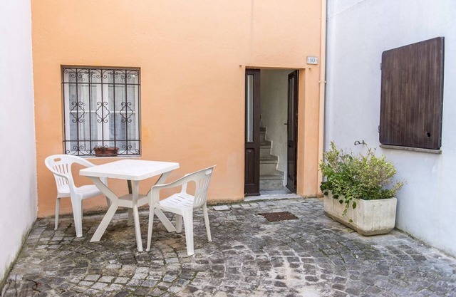 N079 - Numana, delightful sky-earth in the historic center