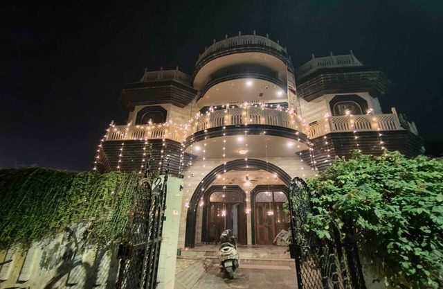 Naari Home Stay