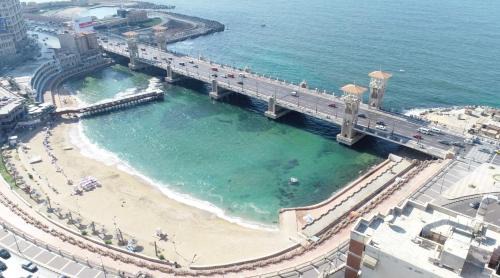 Nabeel Homes - Panoramic Seaview Condo in Stanley