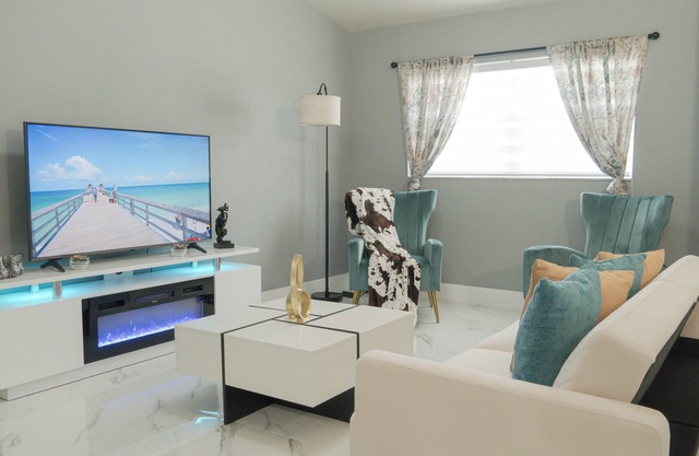 Naples Paradise 2Bedroom House