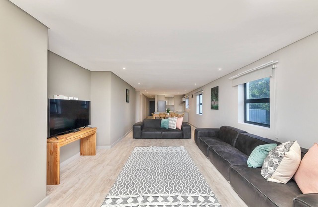Nassima 110, Blouberg