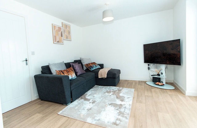 Nay Apartment - Two Bedroom Apartment within 15mins walk to Coventry City Centre