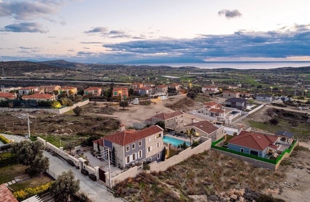 nBeautiful Stone Villa With Magnificent Private Pool and Sea View in Cesme