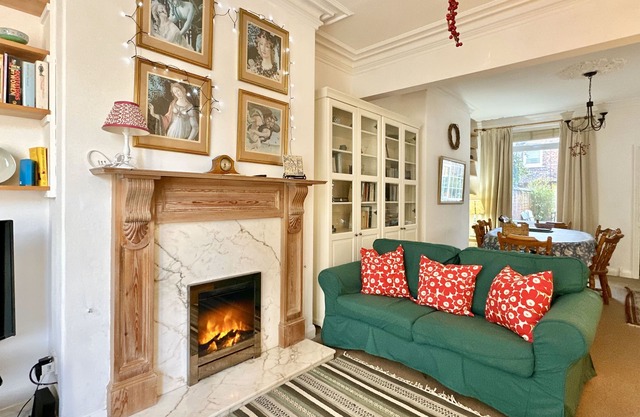 Near city centre with parking located by Bishy road.