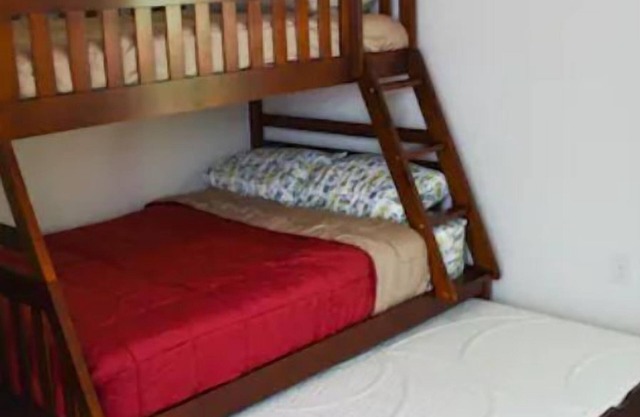 Near Disney, 4 bedrooms sleeps 11