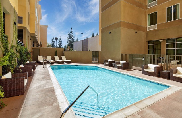 Near Downtown Disney | Free Breakfast, Outdoor Pool! | Staybridge Suites