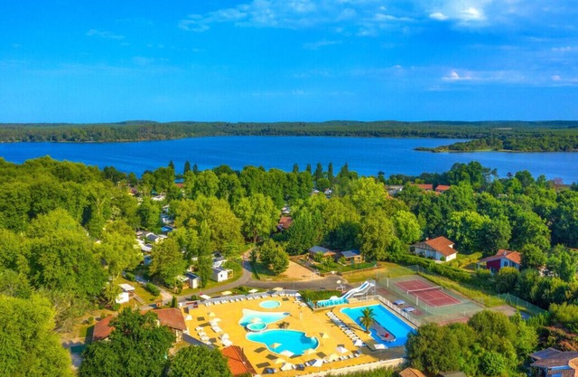NEAR MIMIZAN PLAGE AND LAKE - 4* CAMPSITE WITH POOL COMPLEX