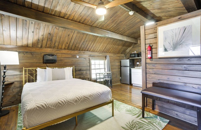 Near NOLA: Bayou Cabin w/Pool Access!