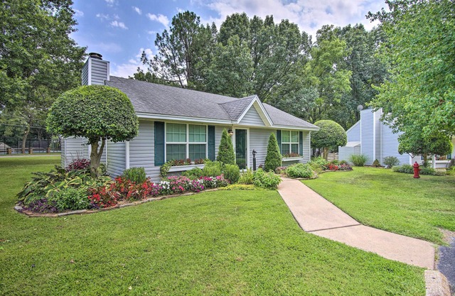 Near Shangri-La: Cottage w/Pool & Dock Access!