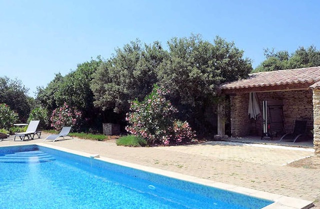 Near Uzès, stone house with big private pool and tennis (shared use)