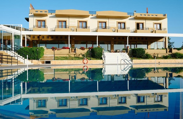 Nefeli Hotel