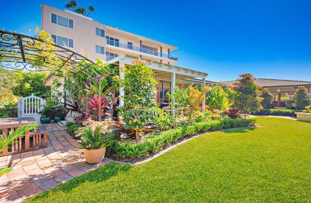 Nelson Bay CBD Oasis - 13 Government Rd