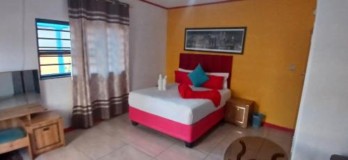 Neo & Ruks Rooms Parow 5