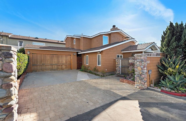 Nestled steps away from the beach, situated in the heart of the Laguna village.