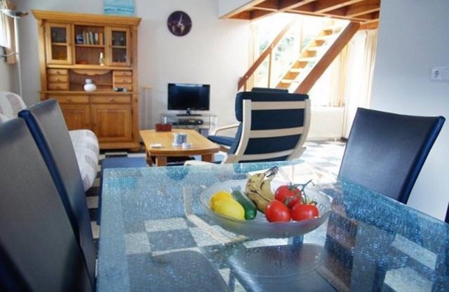 Nette Unterkunft für 2-4 Personen, in der Nähe von Strand und Wald