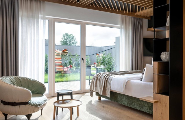 Neuwirt - Hotel & Wirtshaus - Double room, shower, WC, standard