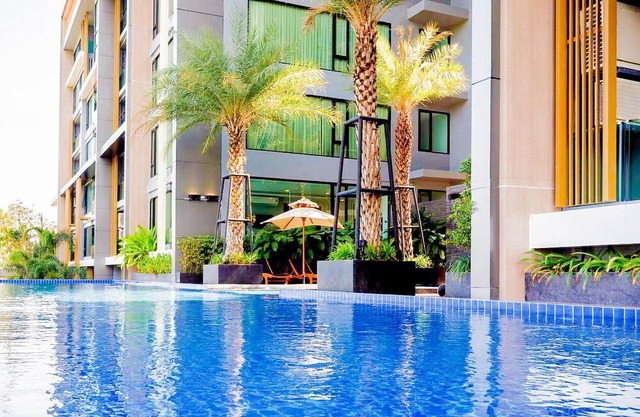 NEW 2-Bedroom Luxury Suite with 2 bicycles, Near Nimman, Airport, and CMU.