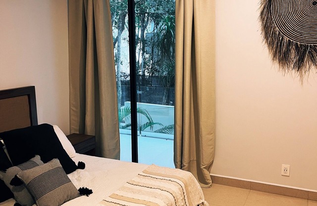 New 2 BR w/Pools & Jungle Views