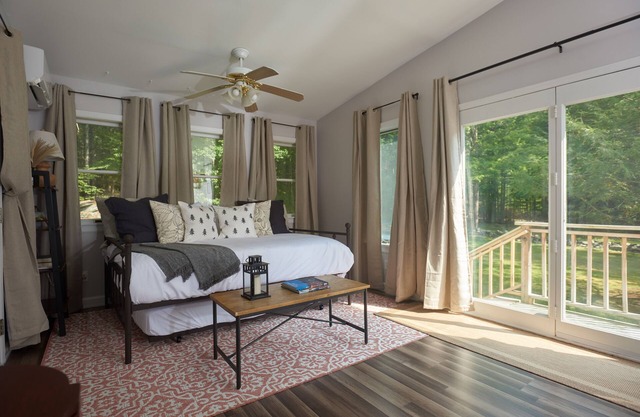 NEW! 2- Hours from NYC; Peaceful Modern Hideaway w/BBQ, Firepit, & Gameroom