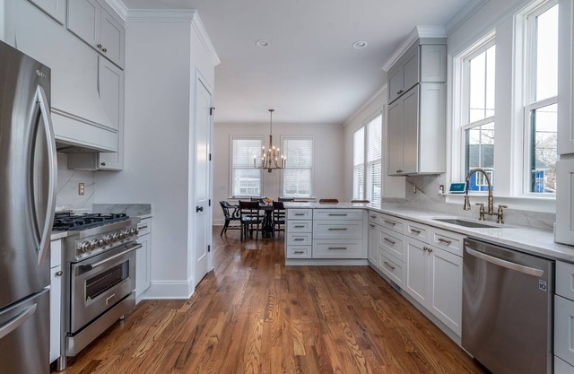 *New* 4 Bedroom 3.5 Bath House in Normal Town, Athens Ga!