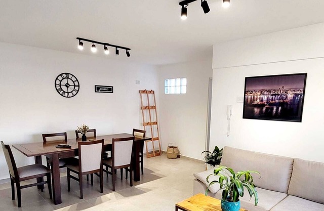 New apartment, bright, 3 bedrooms, downtown