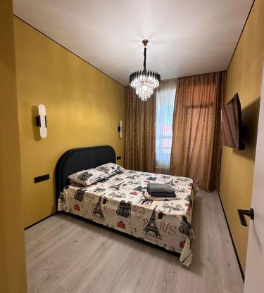 New Apartment in the City Center & Restaurants and Cafe & Famous sightseeings