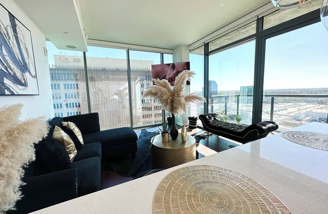 New Buckhead Penthouse w/Immaculate Views