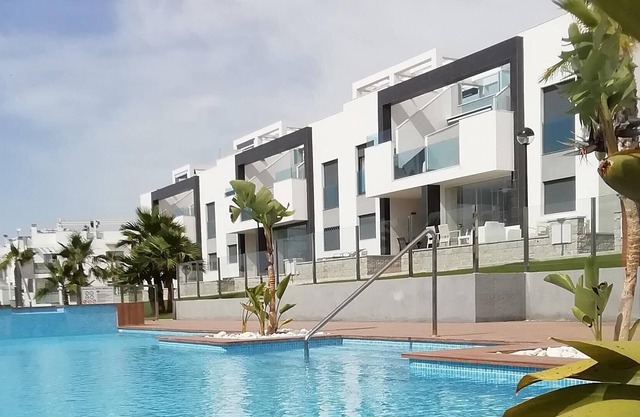 new-build apartment oasis beach 9, la casa irones