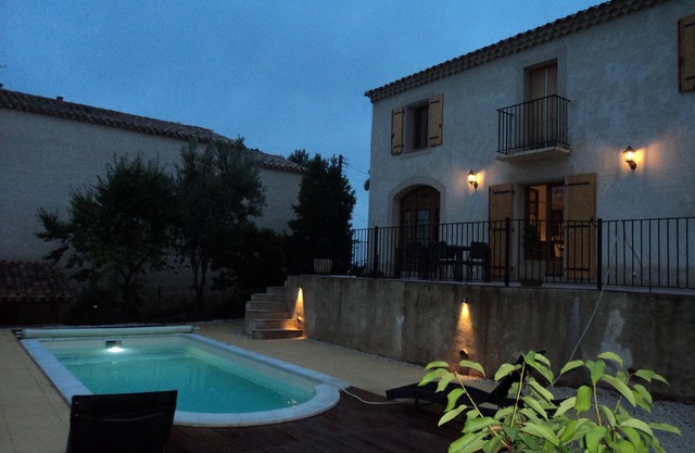New build styled after traditional winegrowers Villa, swimming pool & terracing