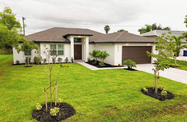 NEW Coastal Paradise GEM! Spacious 4BR, 3 Full Baths w/Pool! PET FRIENDLY!