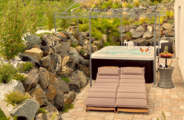 New: Comfortable holiday home between golf course and lake