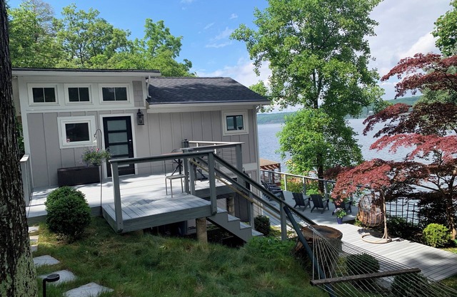 New cottage, close to Ithaca, hot tub, fireplace, waterfront, dock, sleeps 5