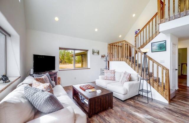 New, dog-friendly home with electric fireplaces & deck - walk to pool/gym