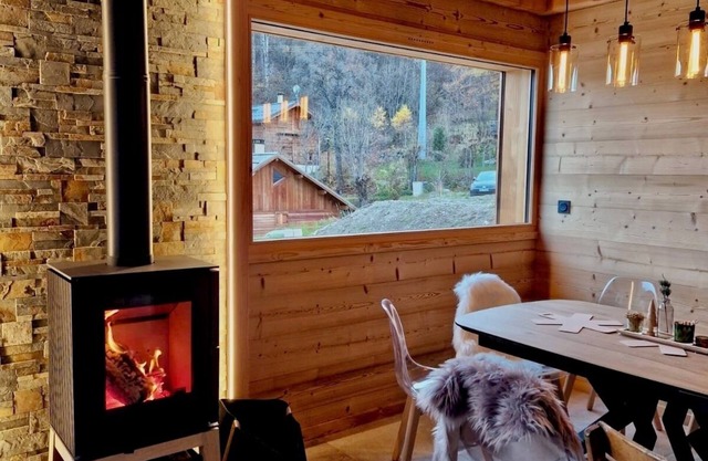 New family chalet with all amenities, close to activities