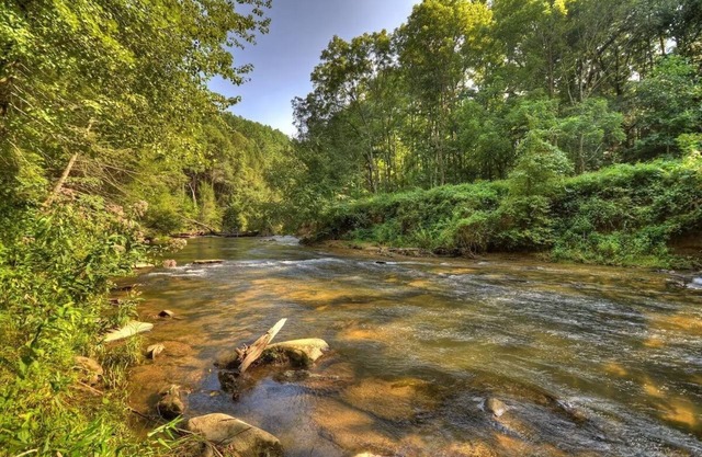 New! Fightingtown Creek, Hot Tub